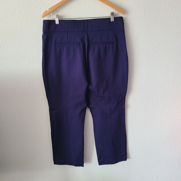 Spanx Womens 1X Navy Blue Stretch Cropped Trousers Faux Button Detail - Picture 4 of 12
